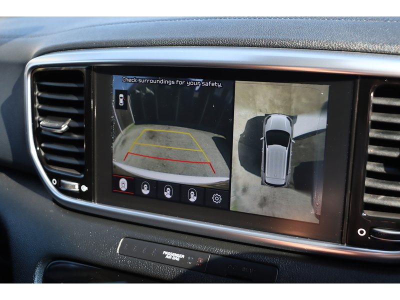 Kia 1.6 T-GDI 4 SUV 5DR PETROL DCT AWD AUTO SUNROOF HEATED SEATS SAT NAV BLUETOOTH APPLE CARPLAY REAR & 360 CAMERA PARKING AIDS 75000 MILES FSH 6 SERVICES 72-74 Mitcham Road