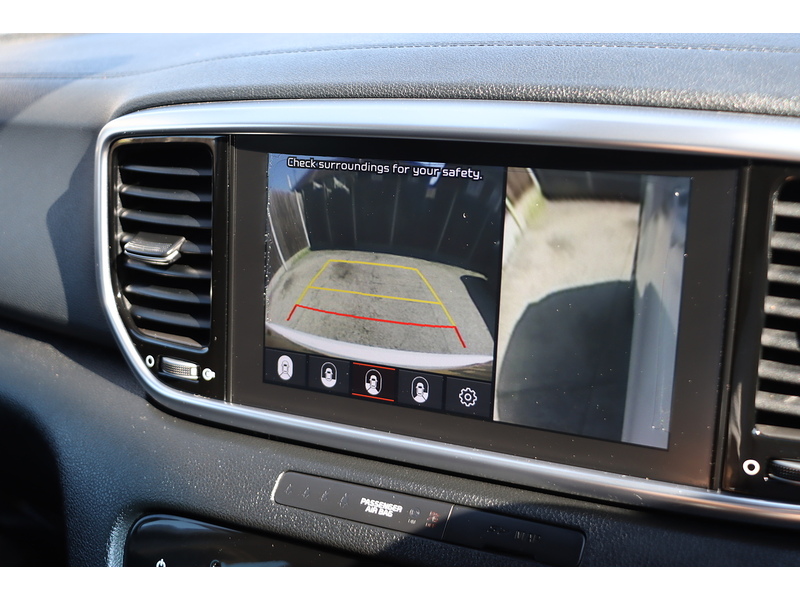 Kia 1.6 T-GDI 4 SUV 5DR PETROL DCT AWD AUTO SUNROOF HEATED SEATS SAT NAV BLUETOOTH APPLE CARPLAY REAR & 360 CAMERA PARKING AIDS 75000 MILES FSH 6 SERVICES 72-74 Mitcham Road