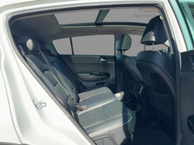 Kia 1.6 T-GDI 4 SUV 5DR PETROL DCT AWD AUTO SUNROOF HEATED SEATS SAT NAV BLUETOOTH APPLE CARPLAY REAR & 360 CAMERA PARKING AIDS 75000 MILES FSH 6 SERVICES 72-74 Mitcham Road