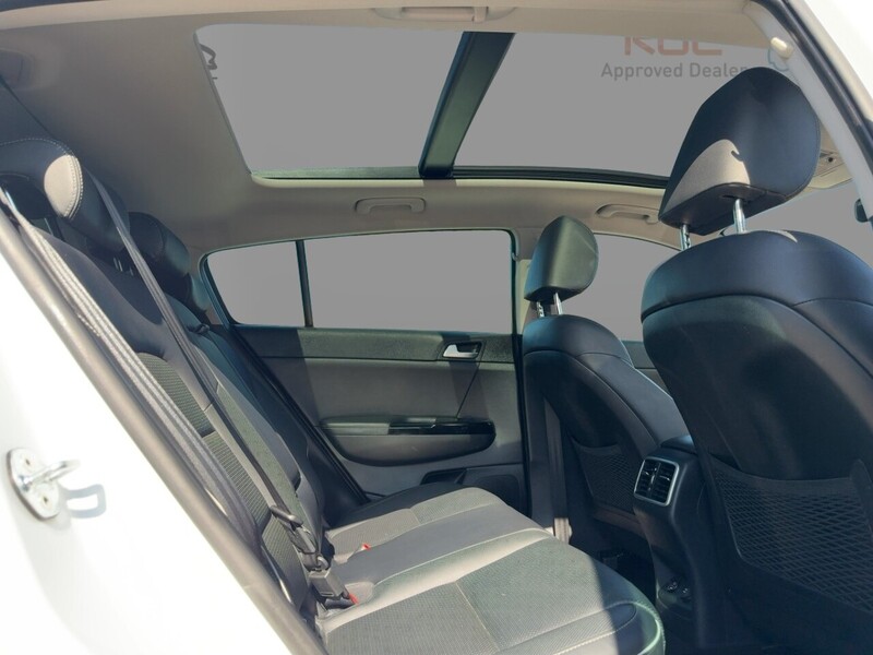 Kia 1.6 T-GDI 4 SUV 5DR PETROL DCT AWD AUTO SUNROOF HEATED SEATS SAT NAV BLUETOOTH APPLE CARPLAY REAR & 360 CAMERA PARKING AIDS 75000 MILES FSH 6 SERVICES 72-74 Mitcham Road