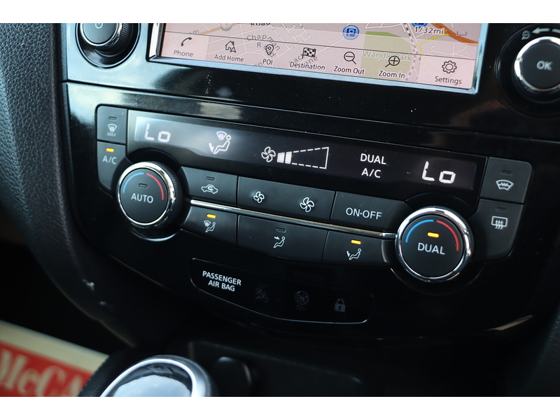 Nissan 1.3 DIG-T TEKNA SUV 5DR PETROL DCT AUTO PAN ROOF HEATED SEATS SAT NAV BLUETOOTH APPLE CARPLAY REAR & 360 CAMERA PARKING AIDS 2 OWNERS 44000 MILES FSH 72-74 Mitcham Road