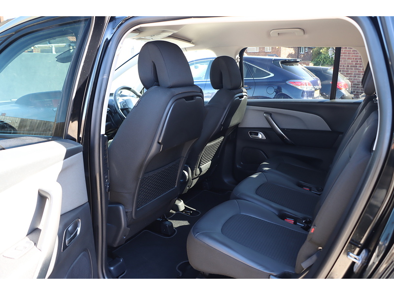 Citroen 1.2 PURETECH SENSE MPV 5DR PETROL EAT8 AUTO 7 SEATER SAT NAV BLUETOOTH DAB STEREO APPLE CARPLAY REAR CAMERA PARKING AIDS JUST 1 OWNER 24000 MILES FSH 72-74 Mitcham Road