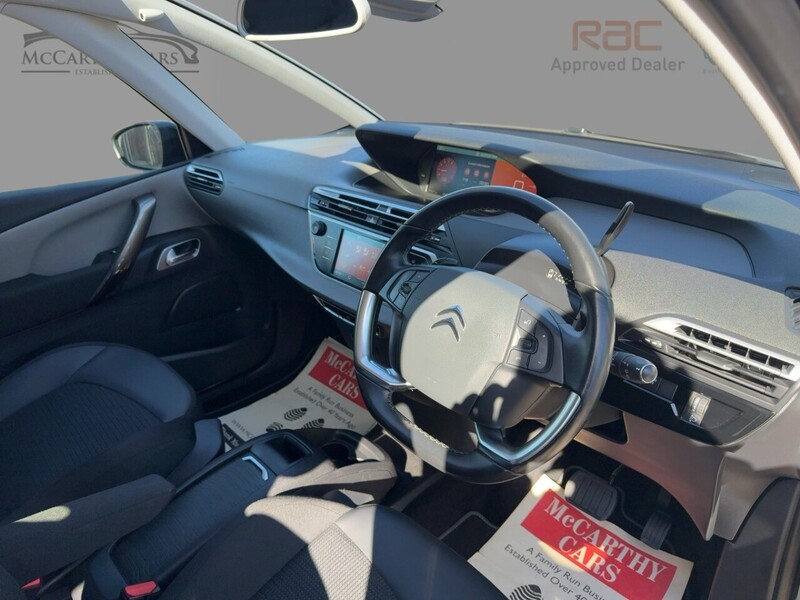 Citroen 1.2 PURETECH SENSE MPV 5DR PETROL EAT8 AUTO 7 SEATER SAT NAV BLUETOOTH DAB STEREO APPLE CARPLAY REAR CAMERA PARKING AIDS JUST 1 OWNER 24000 MILES FSH 72-74 Mitcham Road