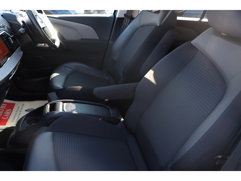 Citroen 1.2 PURETECH SENSE MPV 5DR PETROL EAT8 AUTO 7 SEATER SAT NAV BLUETOOTH DAB STEREO APPLE CARPLAY REAR CAMERA PARKING AIDS JUST 2 OWNERS 21000 MILES FSH 72-74 Mitcham Road