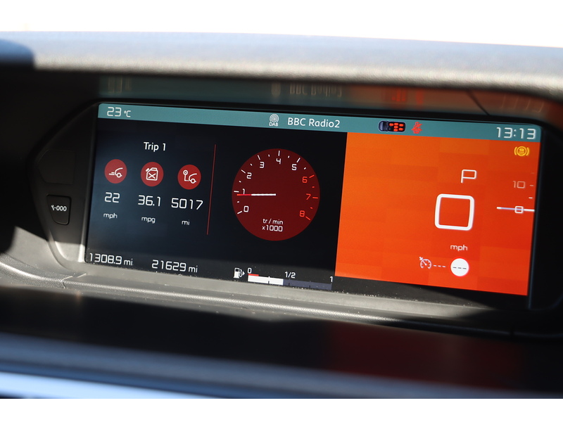 Citroen 1.2 PURETECH SENSE MPV 5DR PETROL EAT8 AUTO 7 SEATER SAT NAV BLUETOOTH DAB STEREO APPLE CARPLAY REAR CAMERA PARKING AIDS JUST 2 OWNERS 21000 MILES FSH 72-74 Mitcham Road