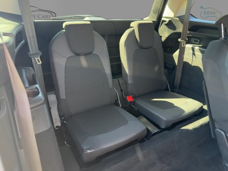 Citroen 1.2 PURETECH SENSE MPV 5DR PETROL EAT8 AUTO 7 SEATER SAT NAV BLUETOOTH DAB STEREO APPLE CARPLAY REAR CAMERA PARKING AIDS JUST 2 OWNERS 21000 MILES FSH 72-74 Mitcham Road