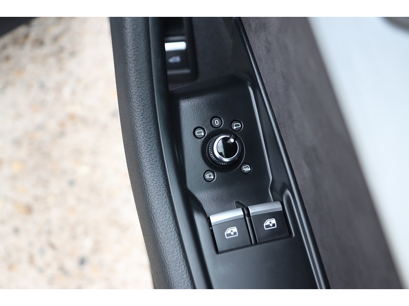 Audi 1.4 TFSI S LINE COUPE 2DR PETROL S TRONIC AUTO HEATED SEATS SAT NAV BLUETOOTH DAB STEREO APPLE CARPLAY PARKING AIDS JUST 2 OWNERS ONLY 46000 MILES SH 72-74 Mitcham Road