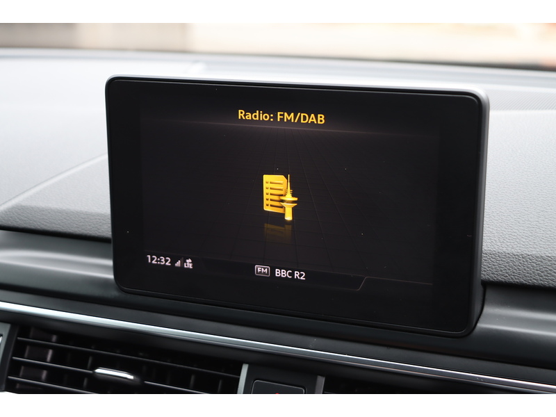 Audi 1.4 TFSI S LINE COUPE 2DR PETROL S TRONIC AUTO HEATED SEATS SAT NAV BLUETOOTH DAB STEREO APPLE CARPLAY PARKING AIDS JUST 2 OWNERS ONLY 46000 MILES SH 72-74 Mitcham Road