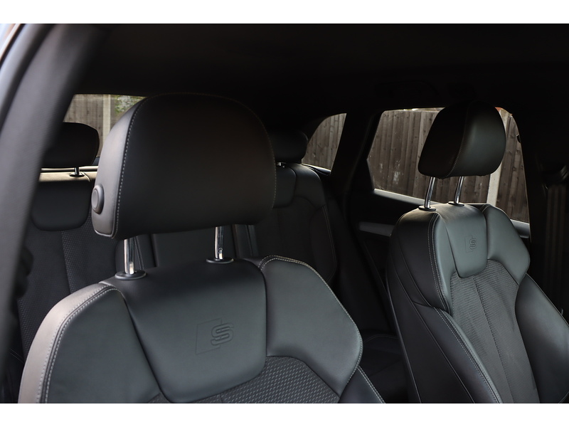 Audi 2.0 TFSIE 50 S LINE SUV 5DR PETROL PLUG-IN HYBRID S TRONIC QUATTRO AUTO HEATED SEATS SATNAV BLUETOOTH DAB STEREO APPLE CARPLAY 2 OWNERS FSH 7 SERVICES 72-74 Mitcham Road