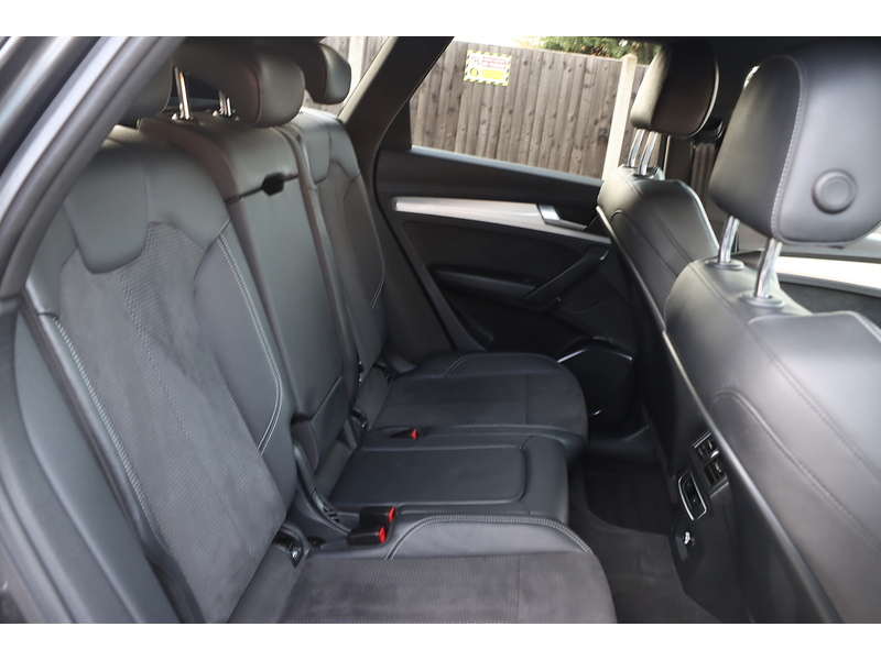 Audi 2.0 TFSIE 50 S LINE SUV 5DR PETROL PLUG-IN HYBRID S TRONIC QUATTRO AUTO HEATED SEATS SATNAV BLUETOOTH DAB STEREO APPLE CARPLAY 2 OWNERS FSH 7 SERVICES 72-74 Mitcham Road