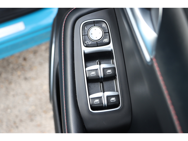 MG 1.5 T-GDI EXCITE SUV 5DR PETROL DCT AUTO SATNAV BLUETOOTH DAB STEREO APPLE CARPLAY REAR CAMERA PARKING AIDS JUST 1 OWNER FROM NEW ONLY 18000 MILES FSH 72-74 Mitcham Road