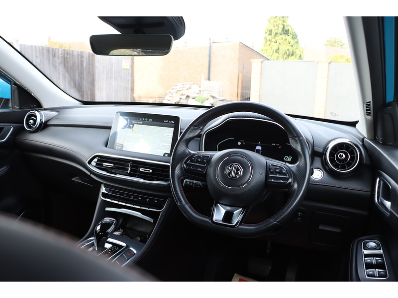 MG 1.5 T-GDI EXCITE SUV 5DR PETROL DCT AUTO SATNAV BLUETOOTH DAB STEREO APPLE CARPLAY REAR CAMERA PARKING AIDS JUST 1 OWNER FROM NEW ONLY 18000 MILES FSH 72-74 Mitcham Road