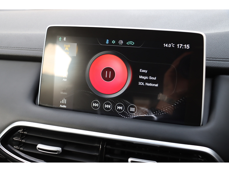 MG 1.5 T-GDI EXCITE SUV 5DR PETROL DCT AUTO SATNAV BLUETOOTH DAB STEREO APPLE CARPLAY REAR CAMERA PARKING AIDS JUST 1 OWNER FROM NEW ONLY 18000 MILES FSH 72-74 Mitcham Road