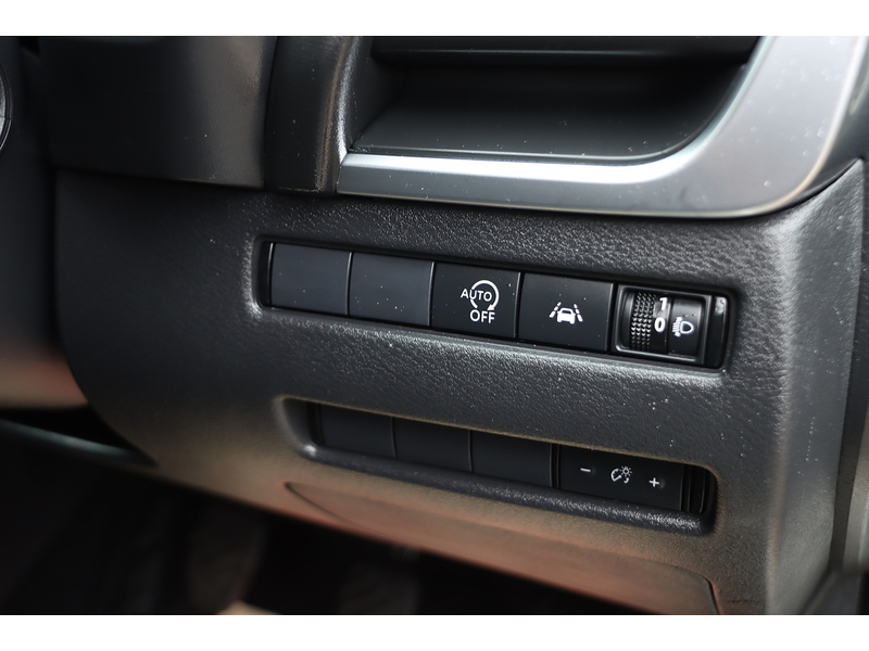 Nissan 1.3 DIG-T MHEV ACENTA PREMIUM SUV 5DR PETROL HYBRID MANUAL SATNAV BLUETOOTH APPLE CARPLAY REAR & 360 CAMERA PARKING AIDS 2 OWNERS ONLY 19000 MILES FSH 72-74 Mitcham Road