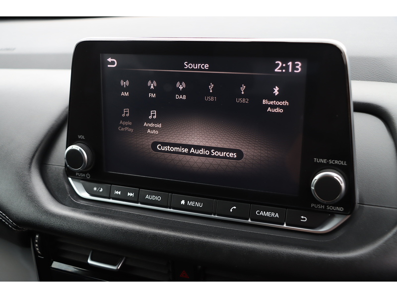 Nissan 1.3 DIG-T MHEV ACENTA PREMIUM SUV 5DR PETROL HYBRID MANUAL SATNAV BLUETOOTH APPLE CARPLAY REAR & 360 CAMERA PARKING AIDS 2 OWNERS ONLY 19000 MILES FSH 72-74 Mitcham Road