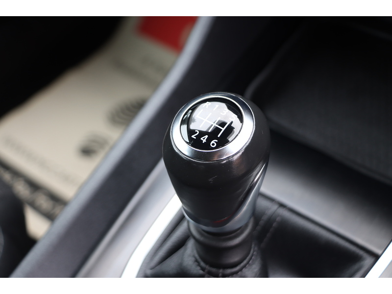 Nissan 1.3 DIG-T MHEV ACENTA PREMIUM SUV 5DR PETROL HYBRID MANUAL SATNAV BLUETOOTH APPLE CARPLAY REAR & 360 CAMERA PARKING AIDS 2 OWNERS ONLY 19000 MILES FSH 72-74 Mitcham Road