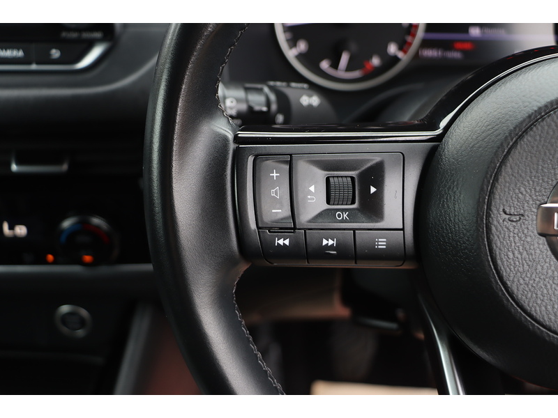 Nissan 1.3 DIG-T MHEV ACENTA PREMIUM SUV 5DR PETROL HYBRID MANUAL SATNAV BLUETOOTH APPLE CARPLAY REAR & 360 CAMERA PARKING AIDS 2 OWNERS ONLY 19000 MILES FSH 72-74 Mitcham Road