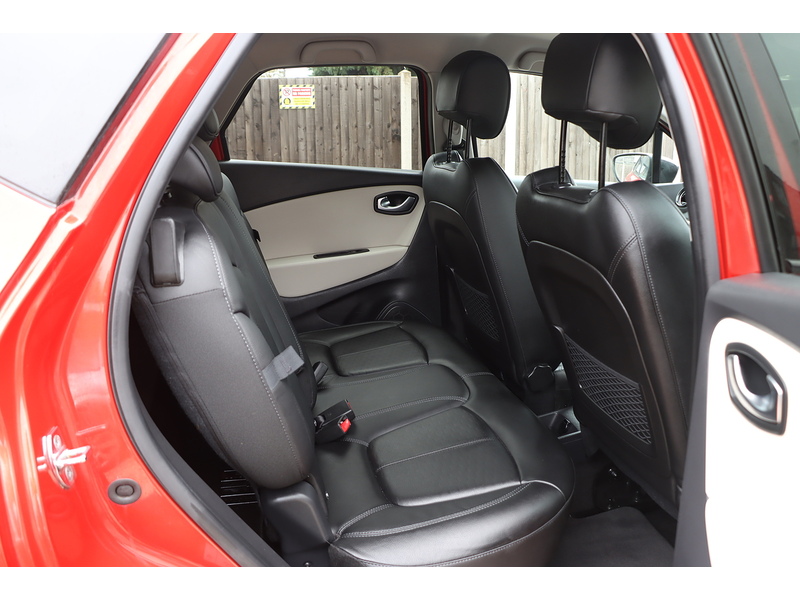 Renault 0.9 TCE ENERGY GT LINE SUV 5DR PETROL MANUAL HEATED SEATS SAT NAV BLUETOOTH DAB STEREO PARKING AIDS 2 OWNERS 28000 MILES FSH 5 SERVICES NO ULEZ CHARGE 72-74 Mitcham Road