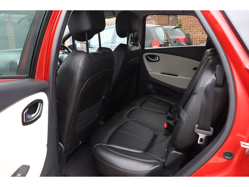 Renault 0.9 TCE ENERGY GT LINE SUV 5DR PETROL MANUAL HEATED SEATS SAT NAV BLUETOOTH DAB STEREO PARKING AIDS 2 OWNERS 28000 MILES FSH 5 SERVICES NO ULEZ CHARGE 72-74 Mitcham Road