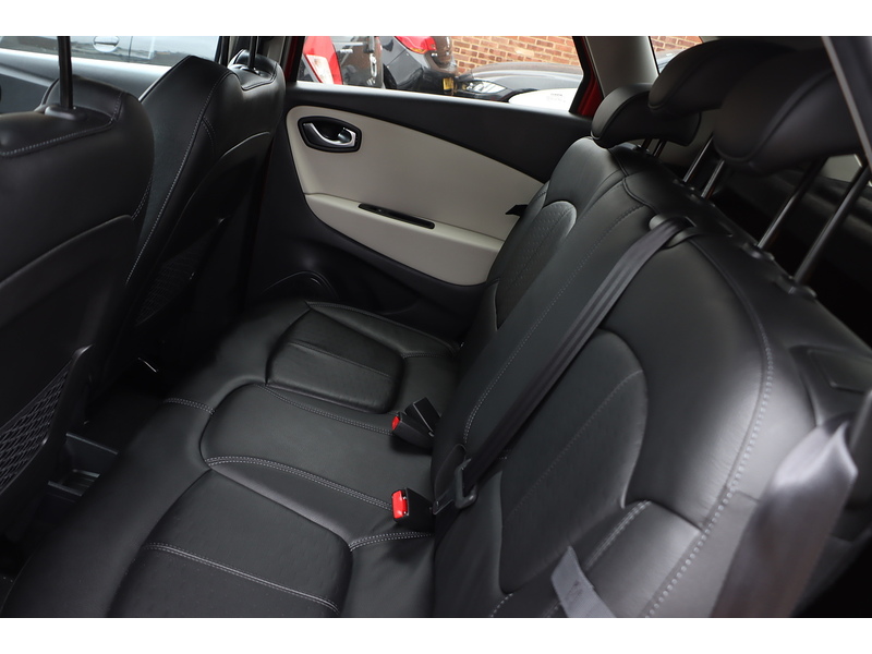 Renault 0.9 TCE ENERGY GT LINE SUV 5DR PETROL MANUAL HEATED SEATS SAT NAV BLUETOOTH DAB STEREO PARKING AIDS 2 OWNERS 28000 MILES FSH 5 SERVICES NO ULEZ CHARGE 72-74 Mitcham Road