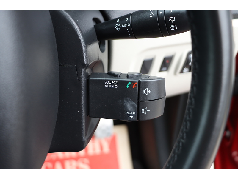 Renault 0.9 TCE ENERGY GT LINE SUV 5DR PETROL MANUAL HEATED SEATS SAT NAV BLUETOOTH DAB STEREO PARKING AIDS 2 OWNERS 28000 MILES FSH 5 SERVICES NO ULEZ CHARGE 72-74 Mitcham Road