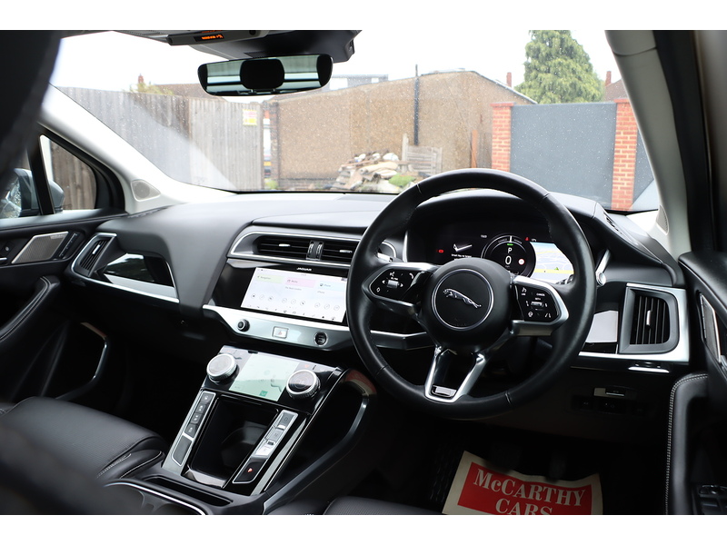 Jaguar 400 90KWH HSE SUV 5DR ELECTRIC 4WD AUTO HEATED SEATS SAT NAV BLUETOOTH DAB STEREO APPLE CARPLAY REAR & 360 CAMERA PARKING AIDS 2 OWNERS 34000 MILES SH 72-74 Mitcham Road