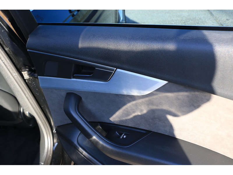 Audi 1.4 TFSI S LINE ESTATE 5DR PETROL S TRONIC AUTO HEATED SEATS SATNAV BLUETOOTH DAB STEREO APPLE CARPLAY PARKING AIDS ONLY 78000 MILES SH NO ULEZ CHARGE 72-74 Mitcham Road