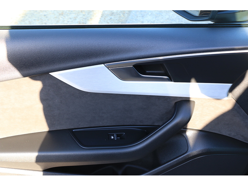 Audi 1.4 TFSI S LINE ESTATE 5DR PETROL S TRONIC AUTO HEATED SEATS SATNAV BLUETOOTH DAB STEREO APPLE CARPLAY PARKING AIDS ONLY 78000 MILES SH NO ULEZ CHARGE 72-74 Mitcham Road