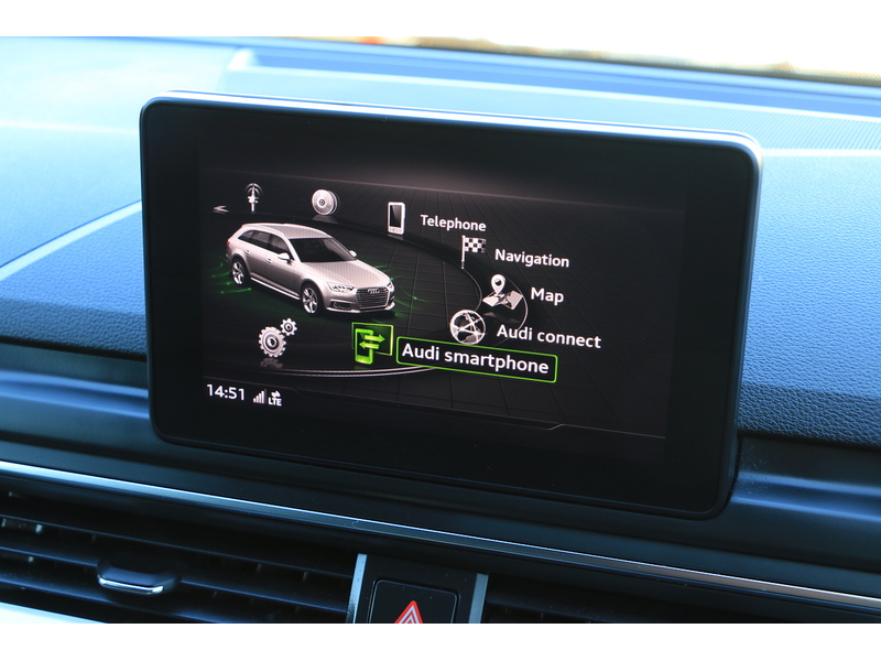 Audi 1.4 TFSI S LINE ESTATE 5DR PETROL S TRONIC AUTO HEATED SEATS SATNAV BLUETOOTH DAB STEREO APPLE CARPLAY PARKING AIDS ONLY 78000 MILES SH NO ULEZ CHARGE 72-74 Mitcham Road