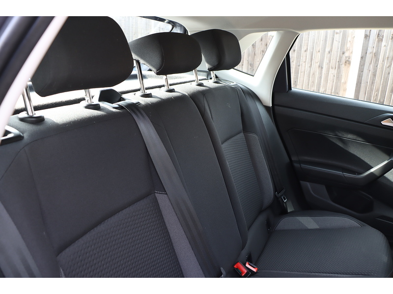 Volkswagen 1.0 TSI LIFE HATCHBACK 5DR PETROL DSG AUTO SATNAV BLUETOOTH DAB RADIO USB INPUT PARKING AIDS JUST 1 OWNER FROM NEW ONLY 34000 MILES FSH NO ULEZ CHARGE 72-74 Mitcham Road