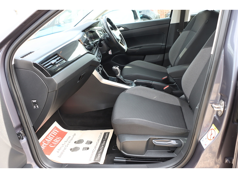 Volkswagen 1.0 TSI LIFE HATCHBACK 5DR PETROL DSG AUTO SATNAV BLUETOOTH DAB RADIO USB INPUT PARKING AIDS JUST 1 OWNER FROM NEW ONLY 34000 MILES FSH NO ULEZ CHARGE 72-74 Mitcham Road