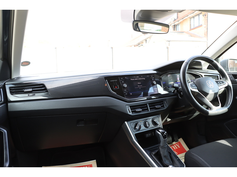 Volkswagen 1.0 TSI LIFE HATCHBACK 5DR PETROL DSG AUTO SATNAV BLUETOOTH DAB RADIO USB INPUT PARKING AIDS JUST 1 OWNER FROM NEW ONLY 34000 MILES FSH NO ULEZ CHARGE 72-74 Mitcham Road