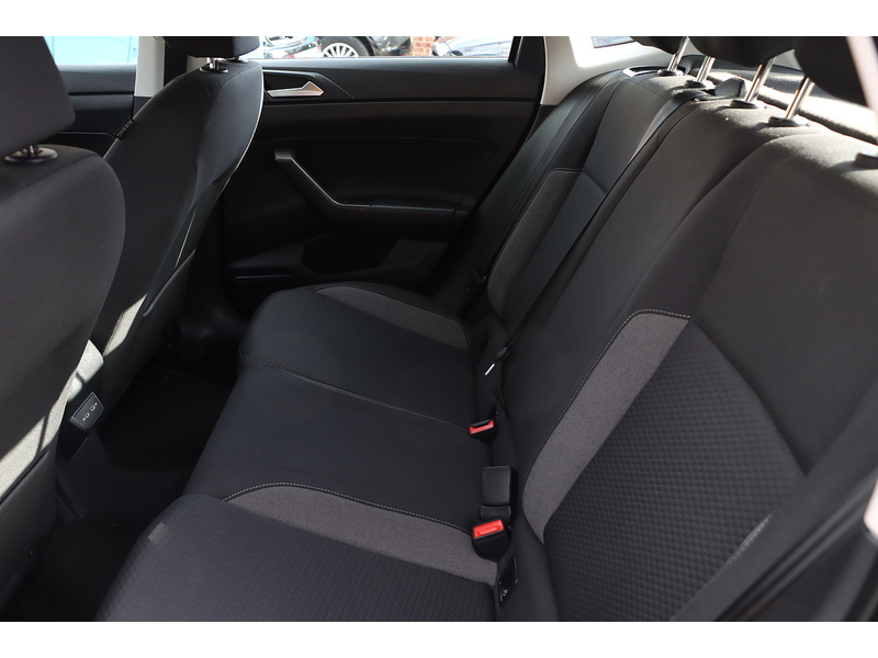 Volkswagen 1.0 TSI LIFE HATCHBACK 5DR PETROL DSG AUTO SATNAV BLUETOOTH DAB RADIO USB INPUT PARKING AIDS JUST 1 OWNER FROM NEW ONLY 34000 MILES FSH NO ULEZ CHARGE 72-74 Mitcham Road