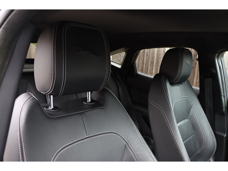 Jaguar 2.0 P200 MHEV R-DYNAMIC S SUV 5DR PETROL AWD AUTO PAN ROOF HEATED SEATS SAT NAV APPLE CARPLAY REAR & 360 CAMERA PARKING AIDS 2 OWNERS 81000 MILES FSH 72-74 Mitcham Road