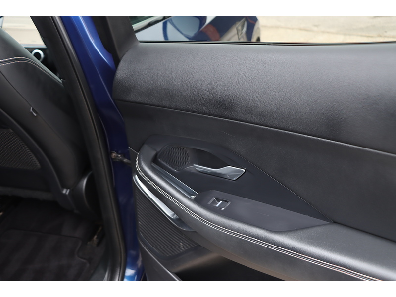 Jaguar 2.0 P200 MHEV R-DYNAMIC S SUV 5DR PETROL AWD AUTO PAN ROOF HEATED SEATS SAT NAV APPLE CARPLAY REAR & 360 CAMERA PARKING AIDS 2 OWNERS 81000 MILES FSH 72-74 Mitcham Road