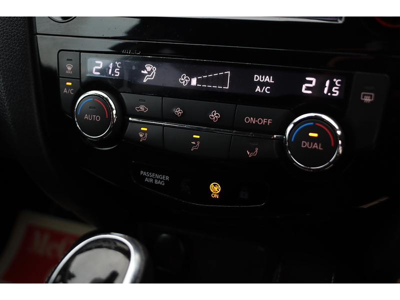 Nissan 1.2 DIG-T N-CONNECTA SUV 5DR PETROL XTRON AUTO SAT NAV BLUETOOTH DAB STEREO APPLE CARPLAY REAR & 360 CAMERA PARKING AIDS 2 OWNERS ONLY 39000 MILES SH 72-74 Mitcham Road