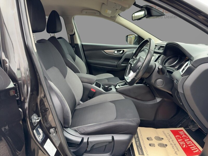 Nissan 1.2 DIG-T N-CONNECTA SUV 5DR PETROL XTRON AUTO SAT NAV BLUETOOTH DAB STEREO APPLE CARPLAY REAR & 360 CAMERA PARKING AIDS 2 OWNERS ONLY 39000 MILES SH 72-74 Mitcham Road