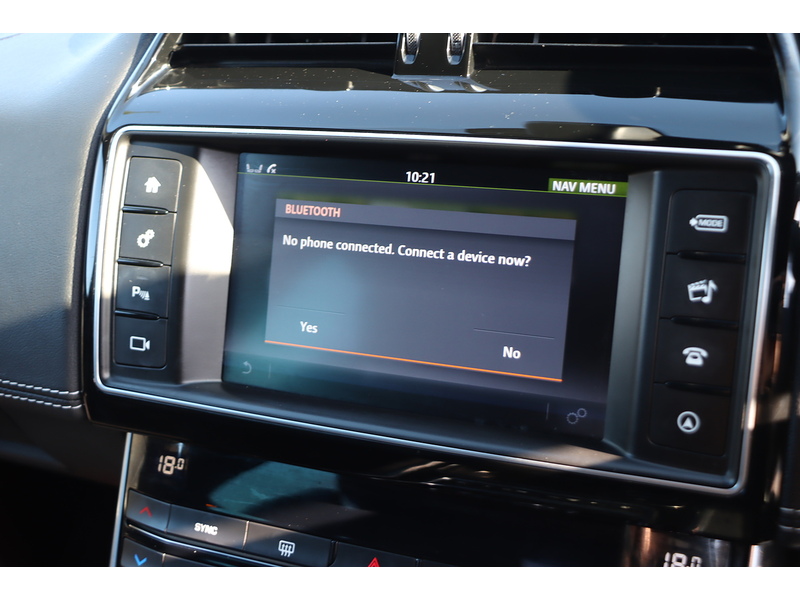 Jaguar 2.0I R-SPORT SALOON 4DR PETROL AUTO HEATED SEATS SAT NAV BLUETOOTH DAB STEREO REAR CAMERA PARKING AIDS ONLY 48000 MILES FSH 6 SERVICES NO ULEZ CHARGE 72-74 Mitcham Road