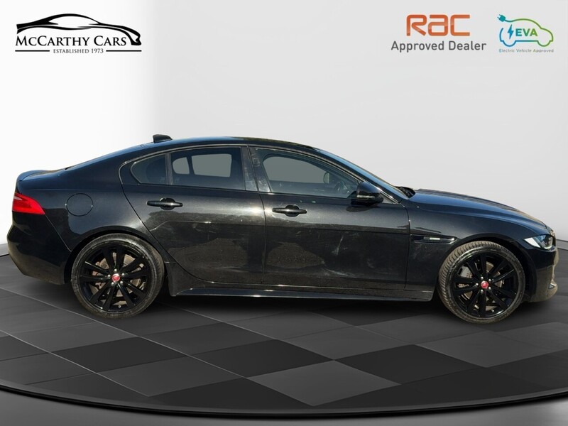 Jaguar 2.0I R-SPORT SALOON 4DR PETROL AUTO HEATED SEATS SAT NAV BLUETOOTH DAB STEREO REAR CAMERA PARKING AIDS ONLY 48000 MILES FSH 6 SERVICES NO ULEZ CHARGE 72-74 Mitcham Road