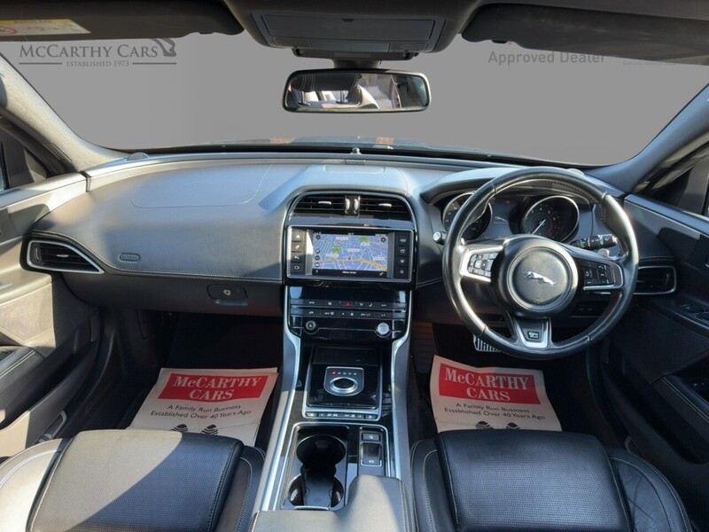 Jaguar 2.0I R-SPORT SALOON 4DR PETROL AUTO HEATED SEATS SAT NAV BLUETOOTH DAB STEREO REAR CAMERA PARKING AIDS ONLY 48000 MILES FSH 6 SERVICES NO ULEZ CHARGE 72-74 Mitcham Road