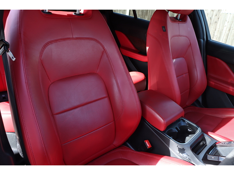 Jaguar 400 90KWH HSE SUV 5DR ELECTRIC 4WD AUTO HEATED SEATS SAT NAV BLUETOOTH APPLE CARPLAY REAR & 360 CAMERA PARKING AIDS ONLY 36000 MILES SH NO ULEZ CHARGE 72-74 Mitcham Road