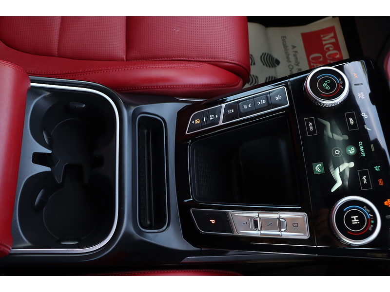 Jaguar 400 90KWH HSE SUV 5DR ELECTRIC 4WD AUTO HEATED SEATS SAT NAV BLUETOOTH APPLE CARPLAY REAR & 360 CAMERA PARKING AIDS ONLY 36000 MILES SH NO ULEZ CHARGE 72-74 Mitcham Road