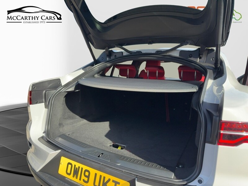 Jaguar 400 90KWH HSE SUV 5DR ELECTRIC 4WD AUTO HEATED SEATS SAT NAV BLUETOOTH APPLE CARPLAY REAR & 360 CAMERA PARKING AIDS ONLY 36000 MILES SH NO ULEZ CHARGE 72-74 Mitcham Road