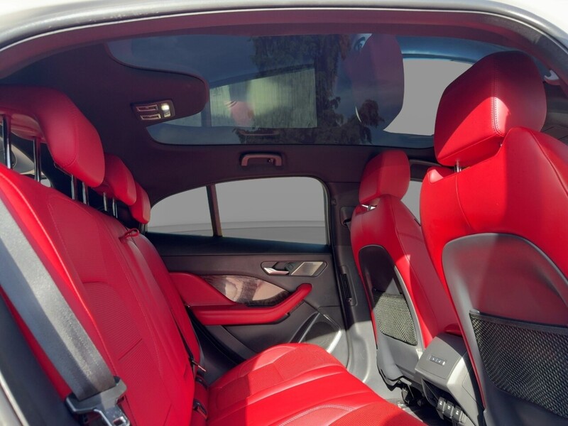 Jaguar 400 90KWH HSE SUV 5DR ELECTRIC 4WD AUTO HEATED SEATS SAT NAV BLUETOOTH APPLE CARPLAY REAR & 360 CAMERA PARKING AIDS ONLY 36000 MILES SH NO ULEZ CHARGE 72-74 Mitcham Road