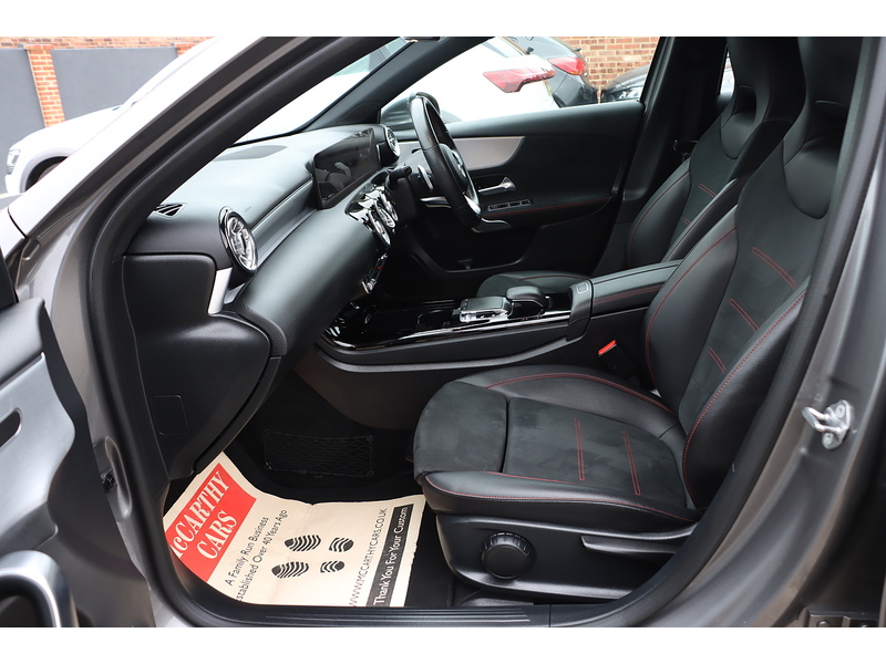 Mercedes-Benz A200 1.3 AMG LINE (PREMIUM) HATCHBACK 5DR PETROL 7G-DCT AUTO HEATED SEATS SATNAV BLUETOOTH DAB STEREO REAR CAMERA PARKING AIDS 2 OWNERS 46000 MILES SH 72-74 Mitcham Road