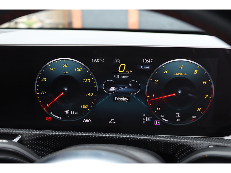 Mercedes-Benz A200 1.3 AMG LINE (PREMIUM) HATCHBACK 5DR PETROL 7G-DCT AUTO HEATED SEATS SATNAV BLUETOOTH DAB STEREO REAR CAMERA PARKING AIDS 2 OWNERS 46000 MILES SH 72-74 Mitcham Road