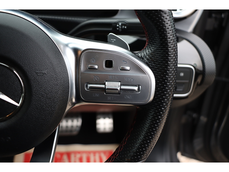 Mercedes-Benz A200 1.3 AMG LINE (PREMIUM) HATCHBACK 5DR PETROL 7G-DCT AUTO HEATED SEATS SATNAV BLUETOOTH DAB STEREO REAR CAMERA PARKING AIDS 2 OWNERS 46000 MILES SH 72-74 Mitcham Road