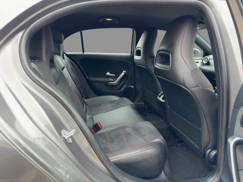 Mercedes-Benz A200 1.3 AMG LINE (PREMIUM) HATCHBACK 5DR PETROL 7G-DCT AUTO HEATED SEATS SATNAV BLUETOOTH DAB STEREO REAR CAMERA PARKING AIDS 2 OWNERS 46000 MILES SH 72-74 Mitcham Road