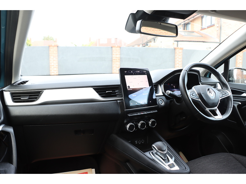 Renault 1.6 E-TECH 9.8KWH S EDITION SUV 5DR PETROL PLUG-IN HYBRID AUTO SAT NAV BLUETOOTH APPLE CARPLAY REAR & 360 CAMERA PARKING AIDS 2 OWNERS 21000 MILES FSH 72-74 Mitcham Road