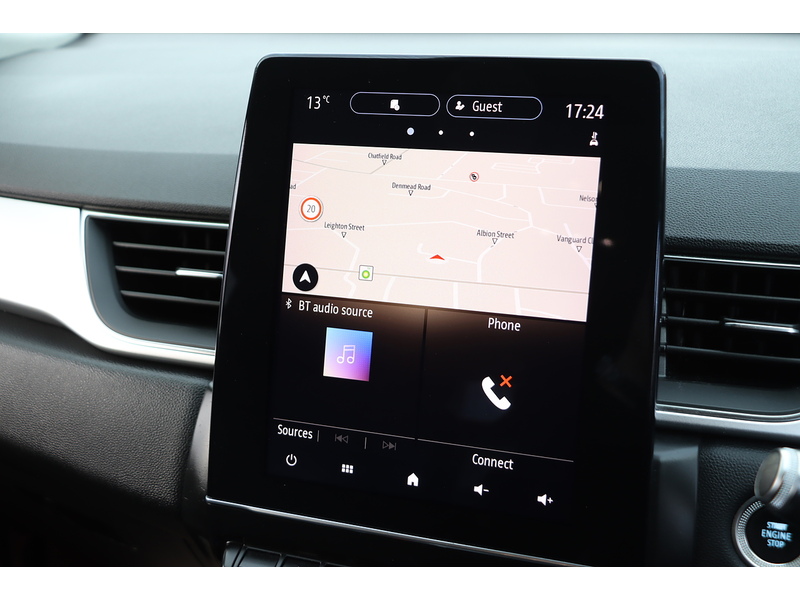 Renault 1.6 E-TECH 9.8KWH S EDITION SUV 5DR PETROL PLUG-IN HYBRID AUTO SAT NAV BLUETOOTH APPLE CARPLAY REAR & 360 CAMERA PARKING AIDS 2 OWNERS 21000 MILES FSH 72-74 Mitcham Road